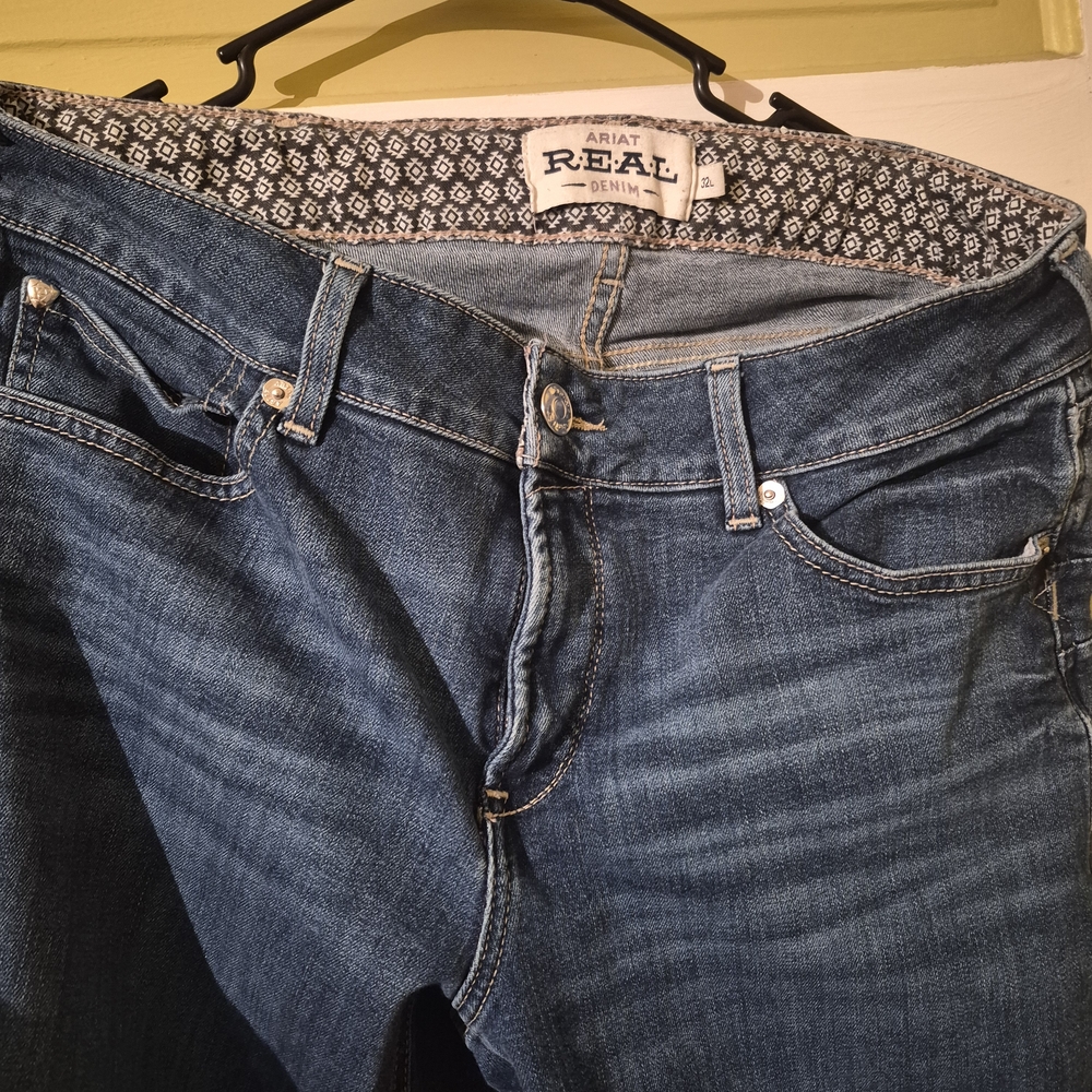 R.E.A.L. Perfect Rise Abby Straight Jean